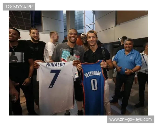 NBA与足球PK：你知道哪些有趣的跨界合作？，nba球星和足球球星对比