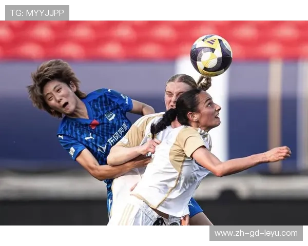 世界女足大赛绽放光芒，中外球员齐聚一堂，世界女足比赛视频回播