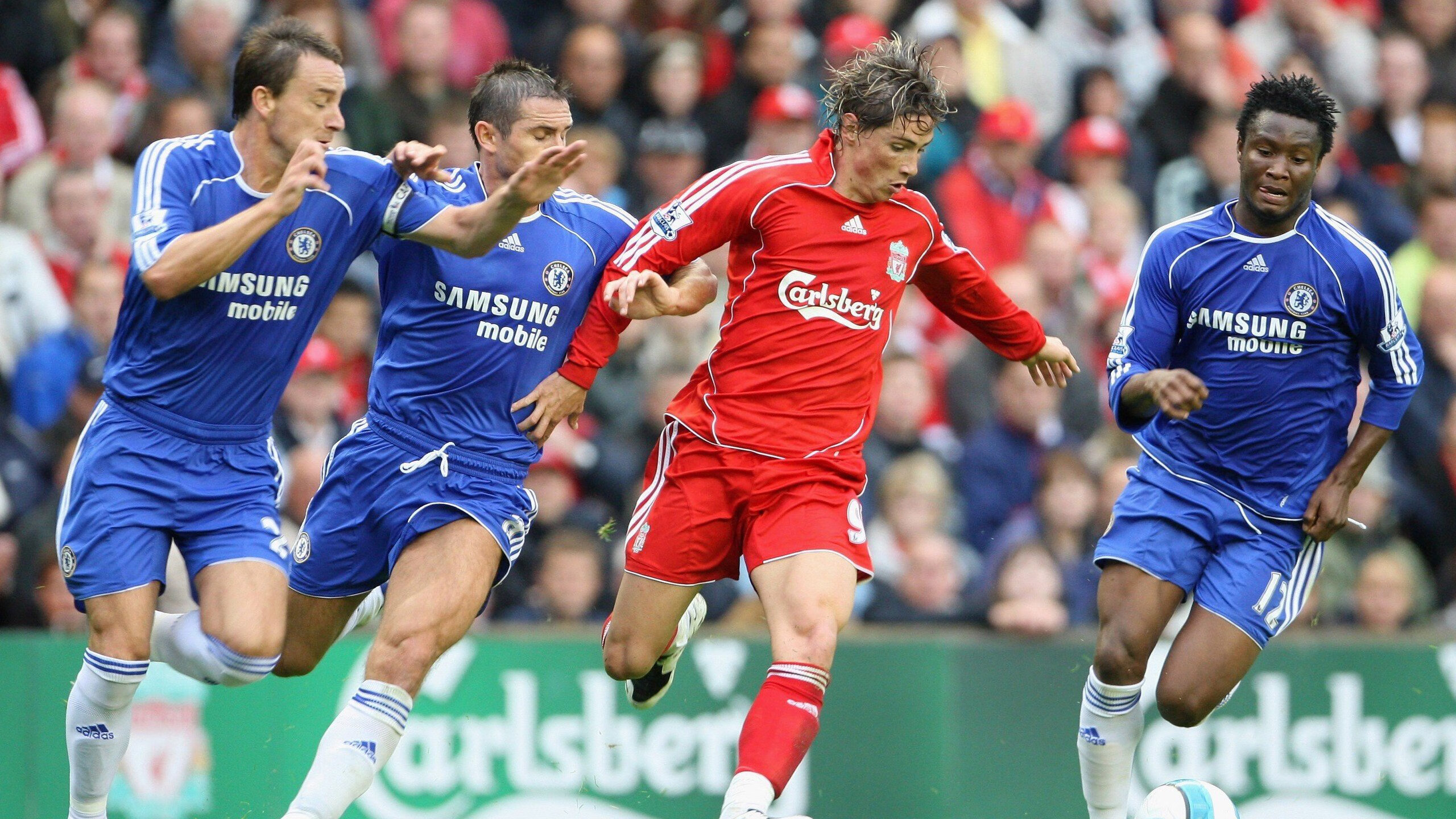 巴西队在世界杯预选赛中保持领先，形势乐观