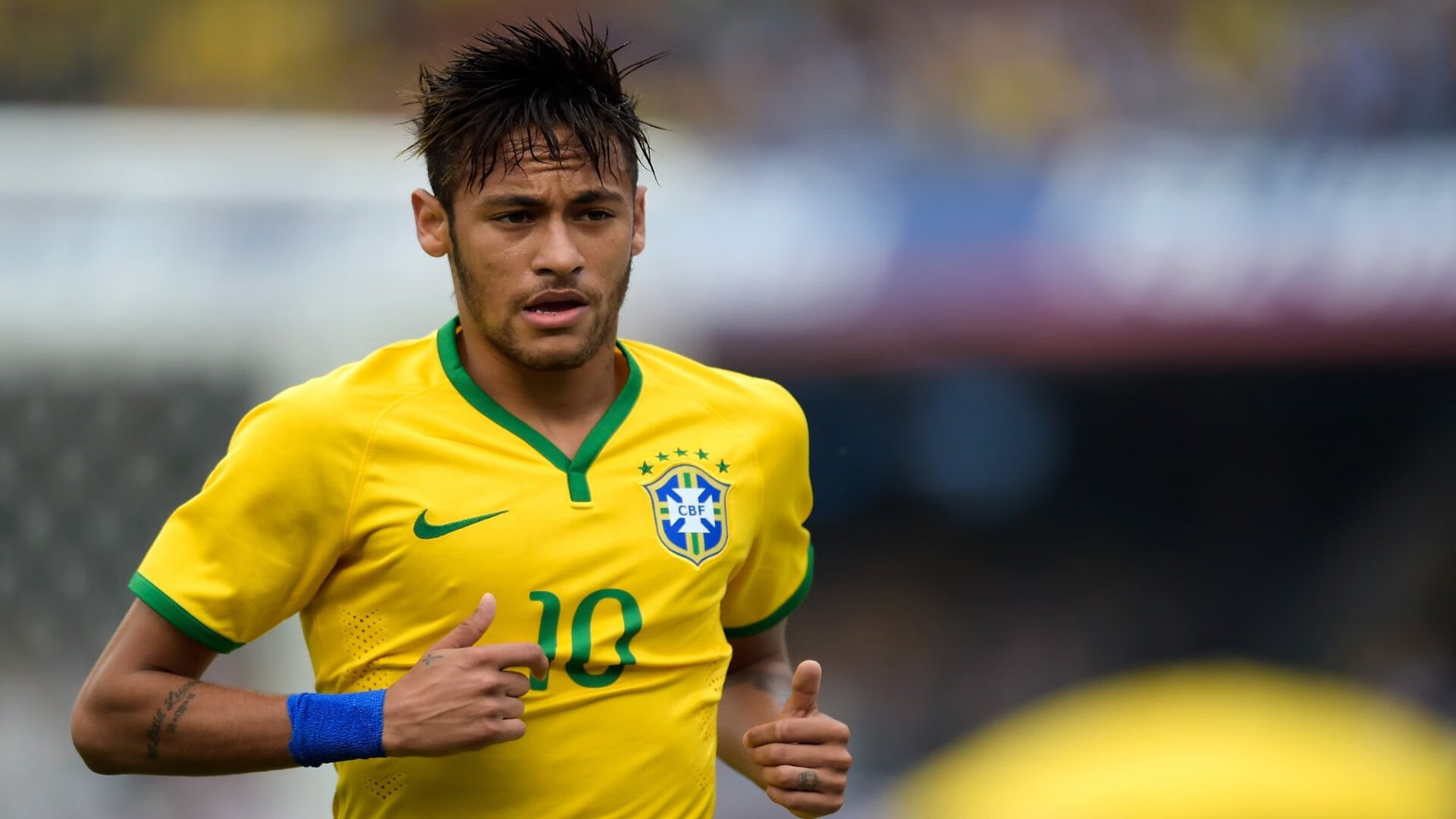 球员在媒体日的真实言论引发热议,足球媒体人